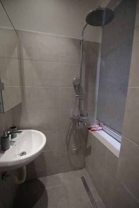 Artistico Two-Bedroom Apartment In Kolonaki Athens Luaran gambar